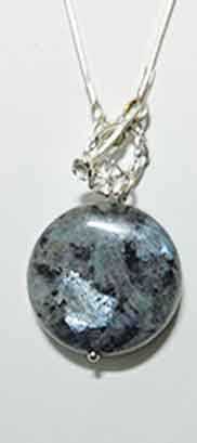 Black labradorite(natural) Pendant small